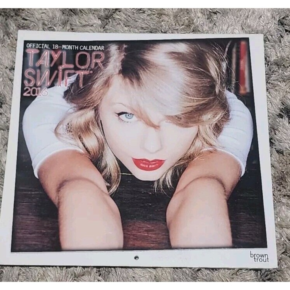 Official Taylor Swift 2016 Calendar, 18 Month. New‎